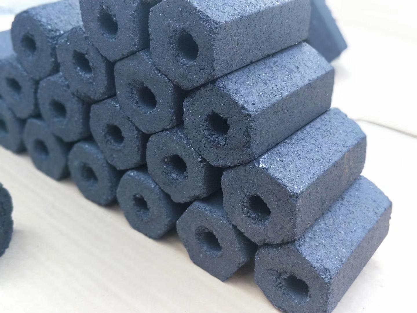 洁净环保烧烤炭